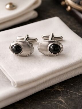 Vintage Silver Tone Black Cabochon Cufflinks – Classic Retro Men’s Accessories